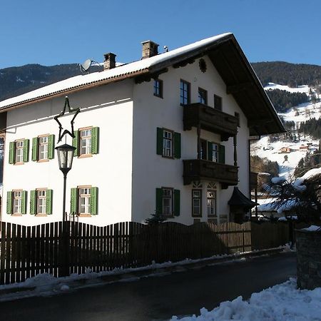 Zillertal Apartments Цель-ам-Циллер Номер фото