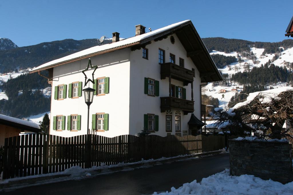 Zillertal Apartments Цель-ам-Циллер Номер фото